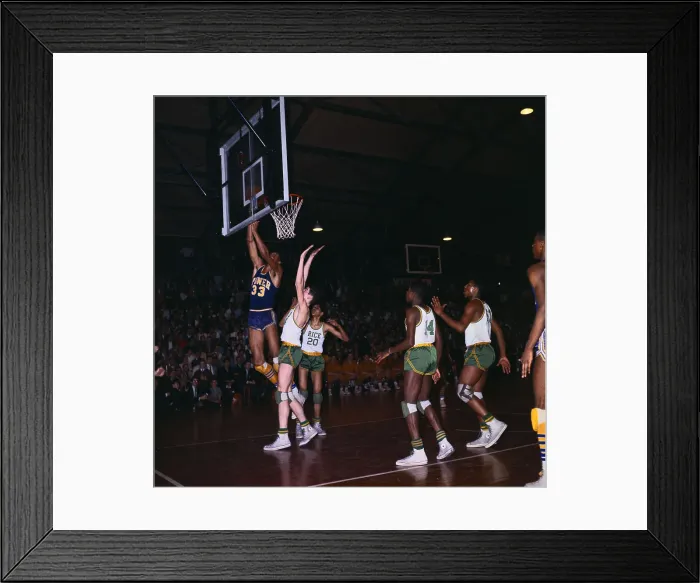 Framed Print : Lew Alcindor Going up for Basket Framed Print : Lew Alcindor Going up for Basket