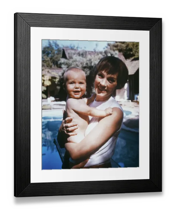 Framed Print : Julie Andrews and Daughter Framed Print : Julie Andrews and Daughter