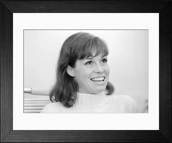 Framed Print : Portrait of Mary Tyler Moore Framed Print : Portrait of Mary Tyler Moore
