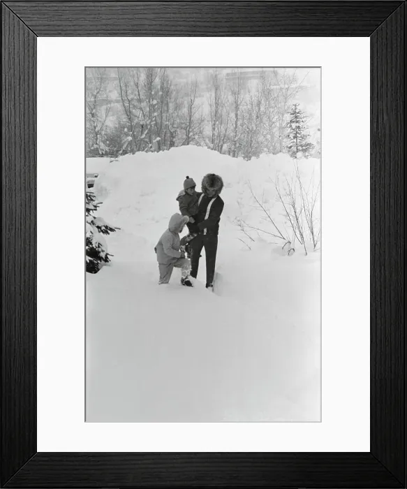 Framed Print : Jacqueline Kennedy and Her Children Framed Print : Jacqueline Kennedy and Her Children