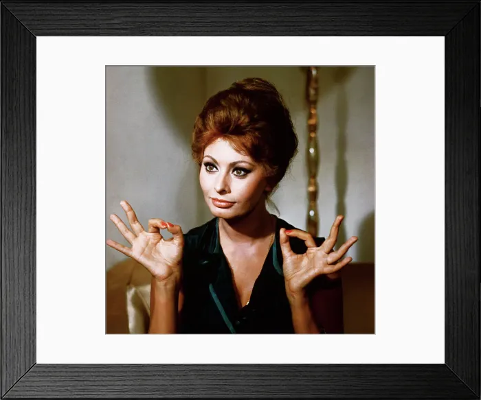 Framed Print : Portrait of Actress Sophia Loren Framed Print : Portrait of Actress Sophia Loren