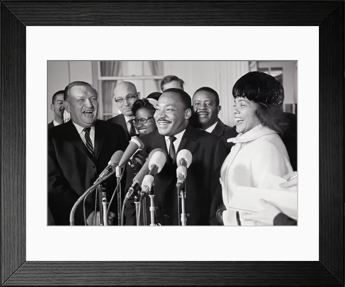 Framed Print : Martin Luther King and Coretta Scott King at News Conference Framed Print : Martin Luther King and Coretta Scott King at News Conference