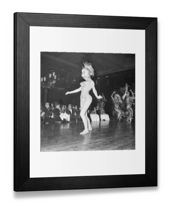 Framed Print : Caberet Dancer Nelida on Opening Night Framed Print : Caberet Dancer Nelida on Opening Night