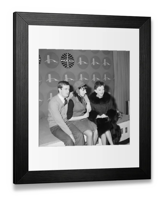 Framed Print : Peter Allen With Liza Minnelli and Judy Garland Framed Print : Peter Allen With Liza Minnelli and Judy Garland