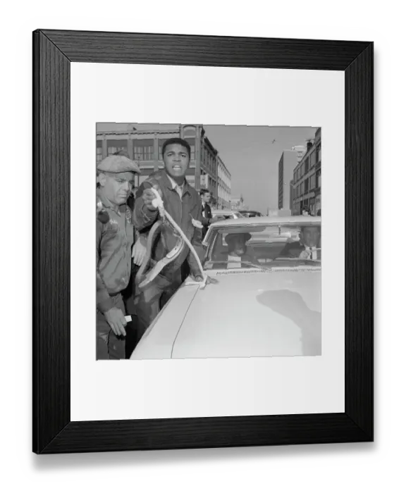 Framed Print : Muhammad Ali Taunting Sonny Liston in Car Framed Print : Muhammad Ali Taunting Sonny Liston in Car