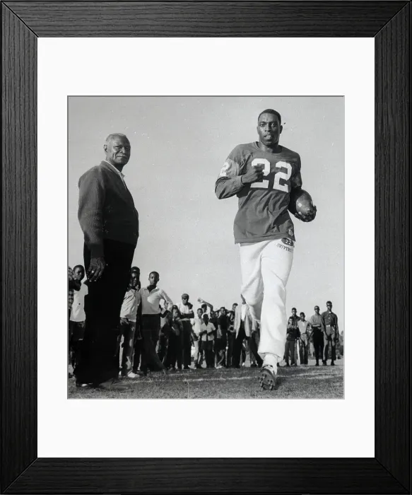 Framed Print : Bob Hayes Practicing Football Framed Print : Bob Hayes Practicing Football