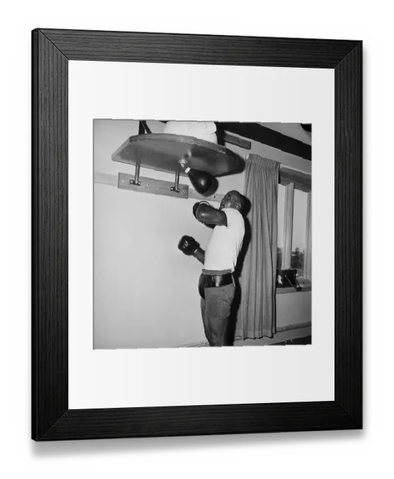 Framed Print : Sonny Liston Shown Punching Speed Bag Framed Print : Sonny Liston Shown Punching Speed Bag
