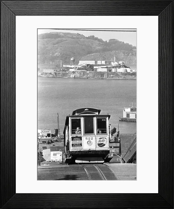 Framed Print : Cable Car on San Francisco Hill Framed Print : Cable Car on San Francisco Hill
