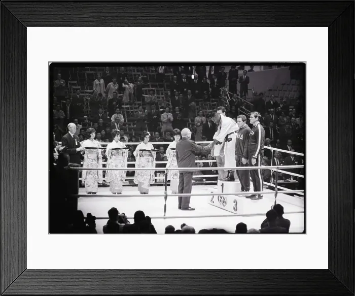 Framed Print : Joe Frazier Shaking Official's Hand Framed Print : Joe Frazier Shaking Official's Hand