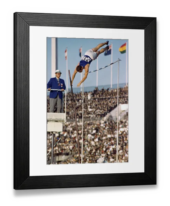 Framed Print : Fred Hansen Pole Vaulting Framed Print : Fred Hansen Pole Vaulting
