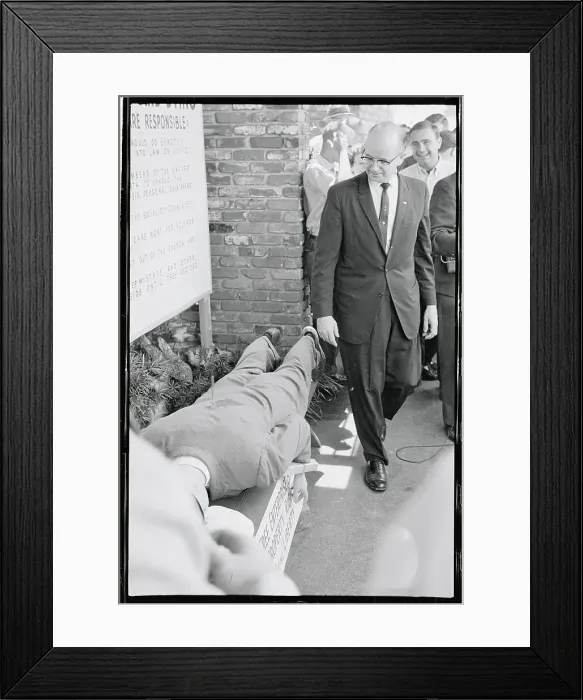 Framed Print : Lester Maddox Looking at a Dummy Framed Print : Lester Maddox Looking at a Dummy