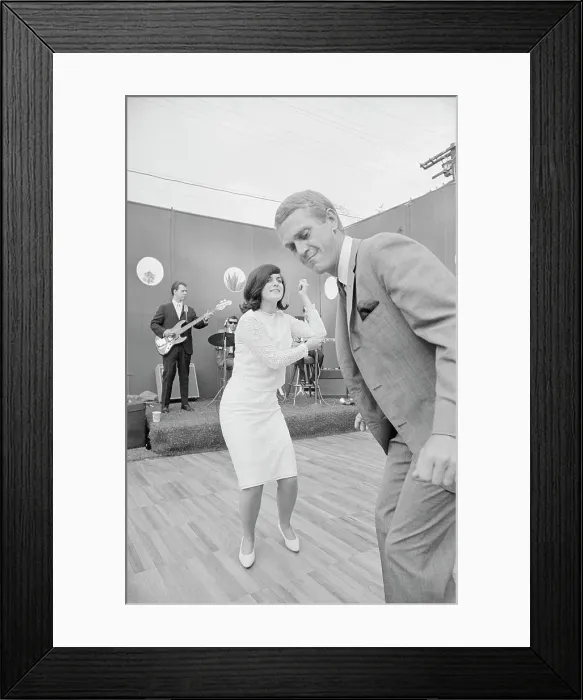 Framed Print : Luci Baines Johnson and Steve McQueen Framed Print : Luci Baines Johnson and Steve McQueen
