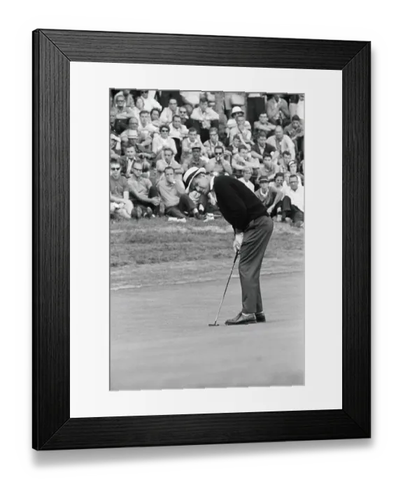 Framed Print : Golfer Ken Nagle Putting Framed Print : Golfer Ken Nagle Putting