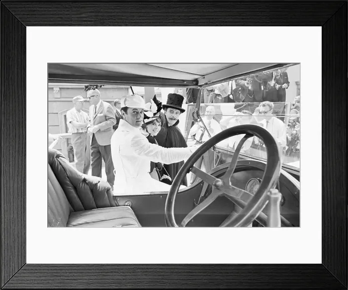 Framed Print : Tony Curtis, Natalie Wood, and Jack Lemmon Dressed for The Great Race