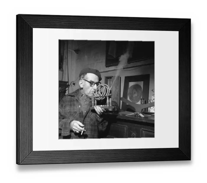 Framed Print : Man Ray Demonstrating His Piece Smoking Device Framed Print : Man Ray Demonstrating His Piece Smoking Device