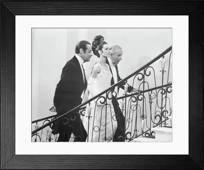 Framed Print : Rex Harrison, Audrey Hepburn and Wilfrid Hyde-White on Stairs Framed Print : Rex Harrison, Audrey Hepburn and Wilfrid Hyde-White on Stairs