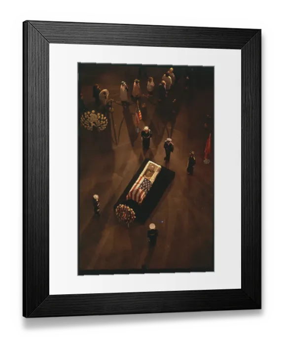 Framed Print : General Douglas MacArthur Framed Print : General Douglas MacArthur