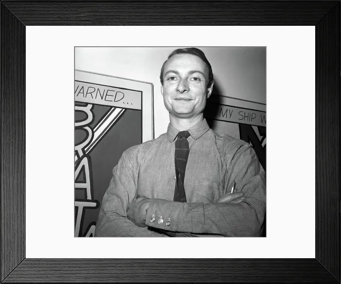 Framed Print : Roy Lichtenstein in Front of His Art Framed Print : Roy Lichtenstein in Front of His Art