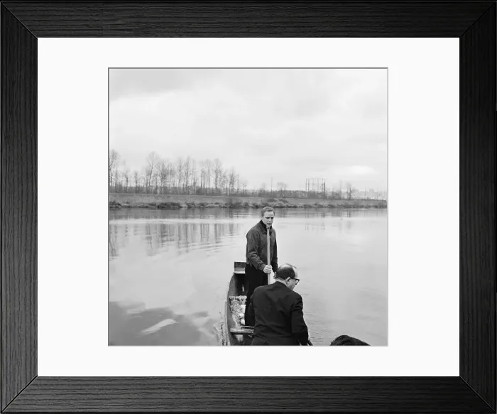 Framed Print : Marlon Brando Rowing a Boat Framed Print : Marlon Brando Rowing a Boat