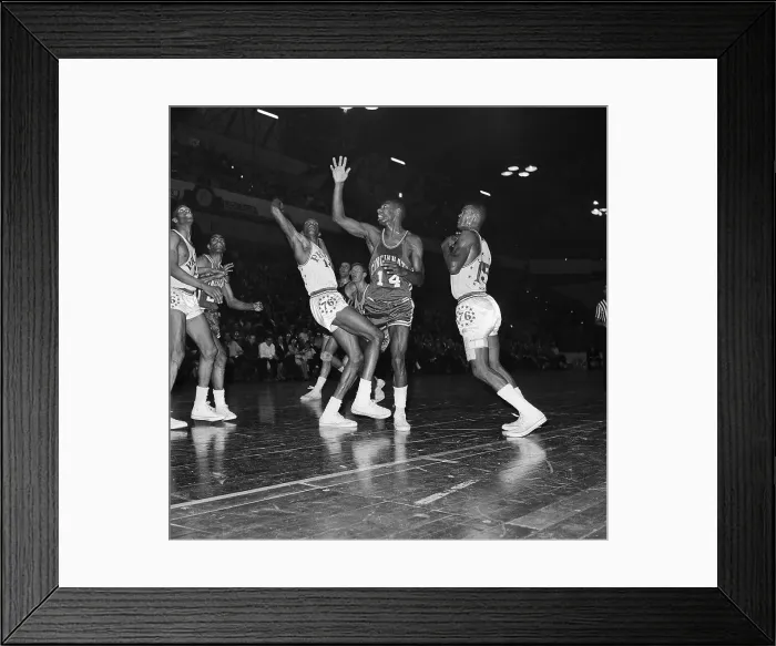 Framed Print : Oscar Robertson in Basketball Action Framed Print : Oscar Robertson in Basketball Action