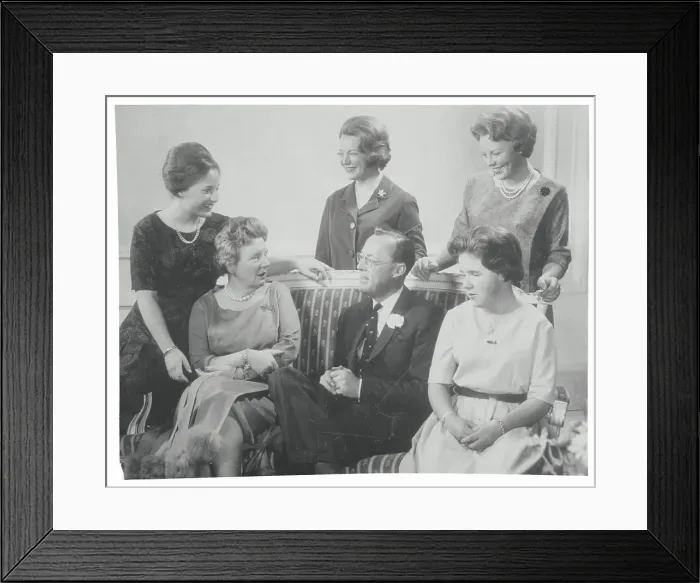 Framed Print : Portrait of Netherlands Royal Family Framed Print : Portrait of Netherlands Royal Family