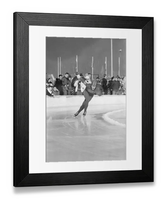Framed Print : Russian Speed Skater at Olympics Framed Print : Russian Speed Skater at Olympics