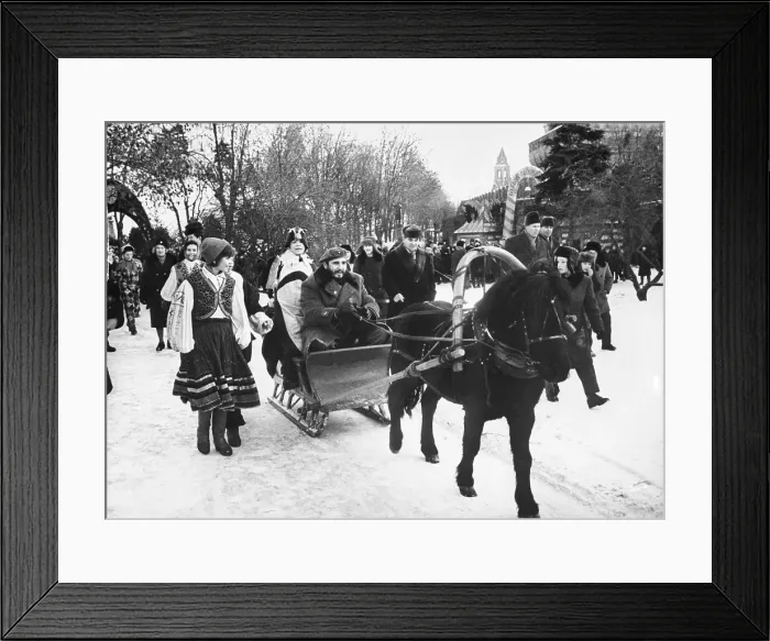Framed Print : Fidel Castro Sitting in Horse Drawn Carriage