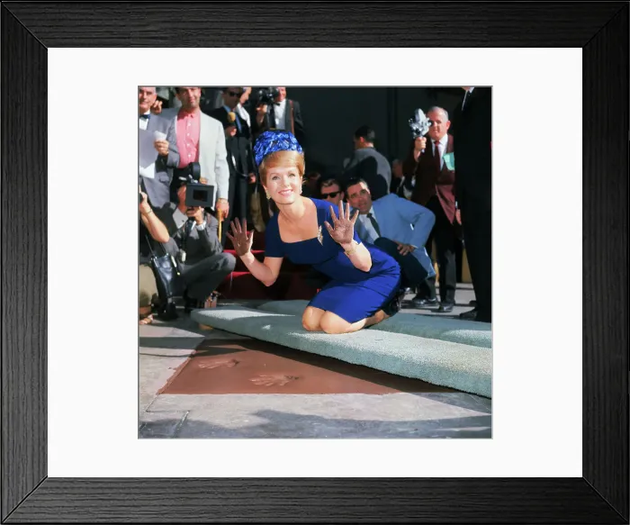 Framed Print : Debbie Reynolds Holding Up Her Cement Covered Hands Framed Print : Debbie Reynolds Holding Up Her Cement Covered Hands