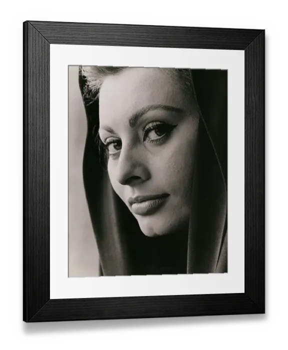 Framed Print : Portrait of Sophia Loren Framed Print : Portrait of Sophia Loren