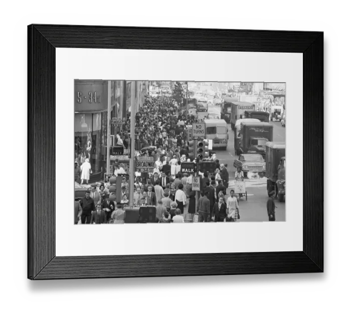 Framed Print : Crowded Sidewalk at 34th and Broadway Framed Print : Crowded Sidewalk at 34th and Broadway