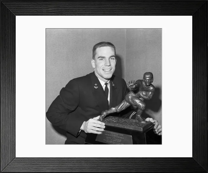 Framed Print : Roger Staubach W / Heisman Trophy Framed Print : Roger Staubach W / Heisman Trophy