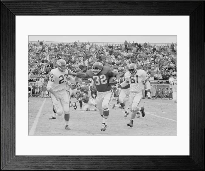 Framed Print : Chiefs Curtis McClinton Rushing Framed Print : Chiefs Curtis McClinton Rushing
