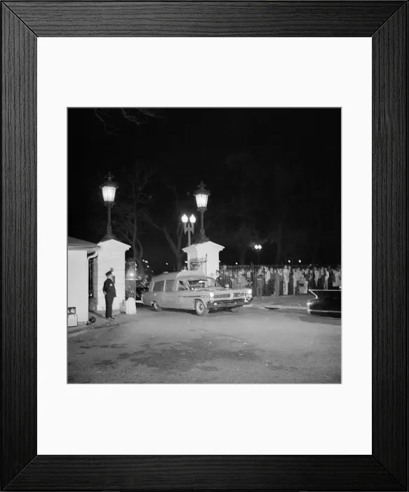 Framed Print : Car Carrying the Body Of John Kennedy