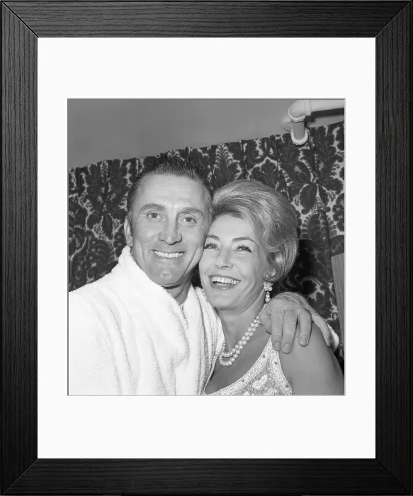 Framed Print : Kirk Douglas and Anne Buydens Framed Print : Kirk Douglas and Anne Buydens