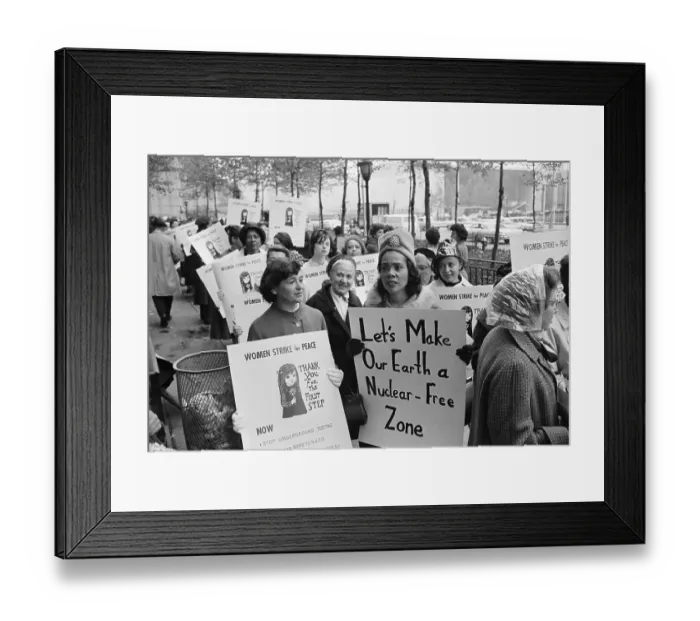 Framed Print : Coretta Scott King at Peace Demonstration Framed Print : Coretta Scott King at Peace Demonstration