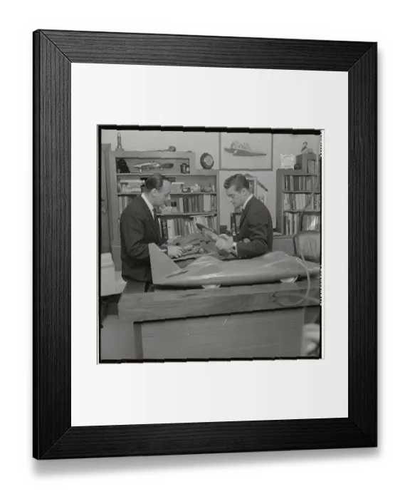 Framed Print : Craig Breedlove Talking to Donald Campbell Framed Print : Craig Breedlove Talking to Donald Campbell
