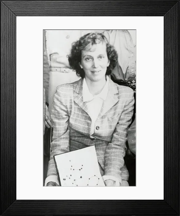 Framed Print : Dorothy Crowfoot-Hodgkin Displaying Image of a Molecule Framed Print : Dorothy Crowfoot-Hodgkin Displaying Image of a Molecule