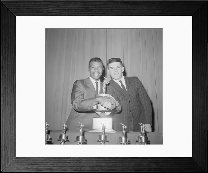 Framed Print : Pete Rose and Tommy Harper at Rookie Ceremony