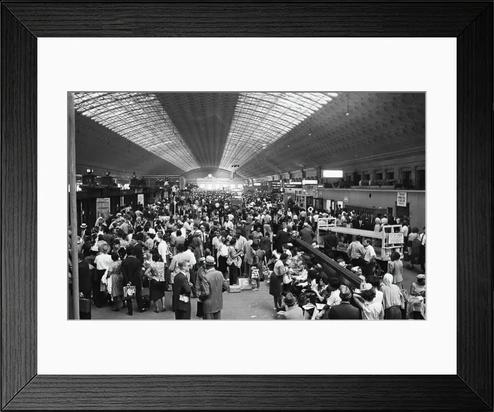 Framed Print : Crowd In Union Station After March Framed Print : Crowd In Union Station After March
