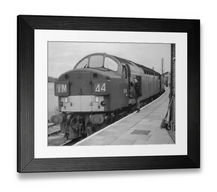 Framed Print : Diesel Engine of Post Office Train Framed Print : Diesel Engine of Post Office Train