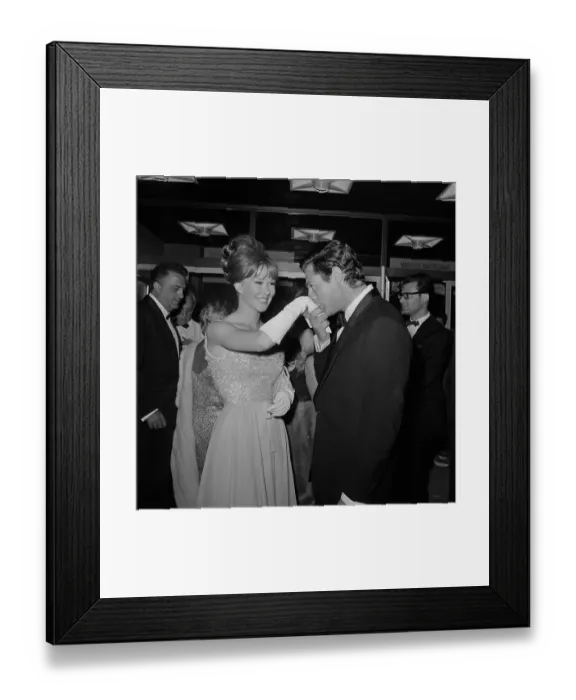 Framed Print : Queen Gloria Myles Being Greeted by Marcello Mastroianni Framed Print : Queen Gloria Myles Being Greeted by Marcello Mastroianni