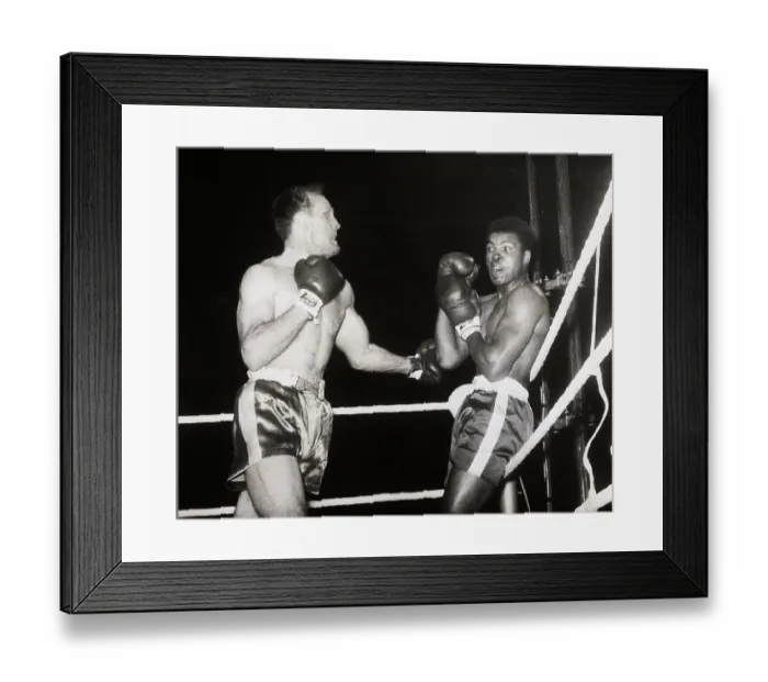 Framed Print : Henry Cooper Pinning Muhammad Ali on the Ropes Framed Print : Henry Cooper Pinning Muhammad Ali on the Ropes