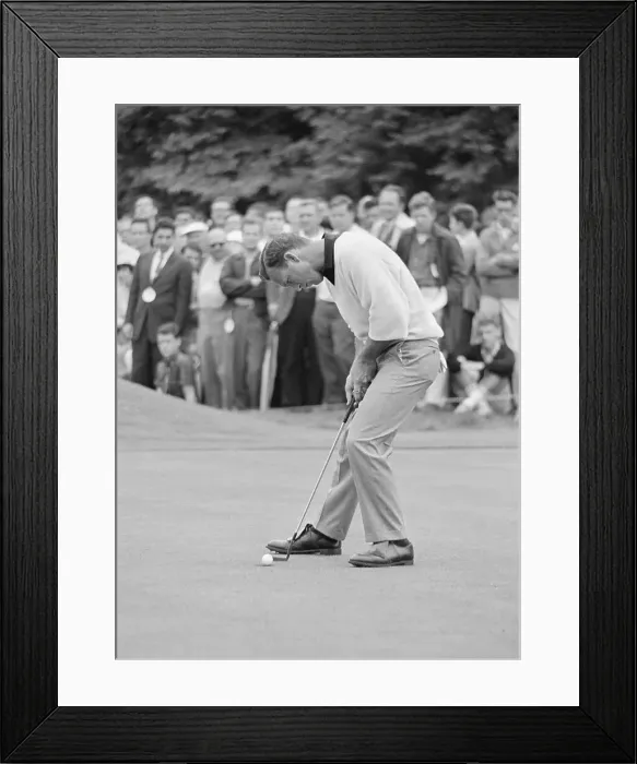 Framed Print : Arnold Palmer Putting Framed Print : Arnold Palmer Putting