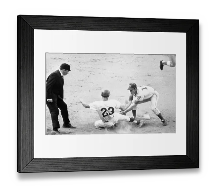 Framed Print : Glenn Beckert Framed Print : Glenn Beckert