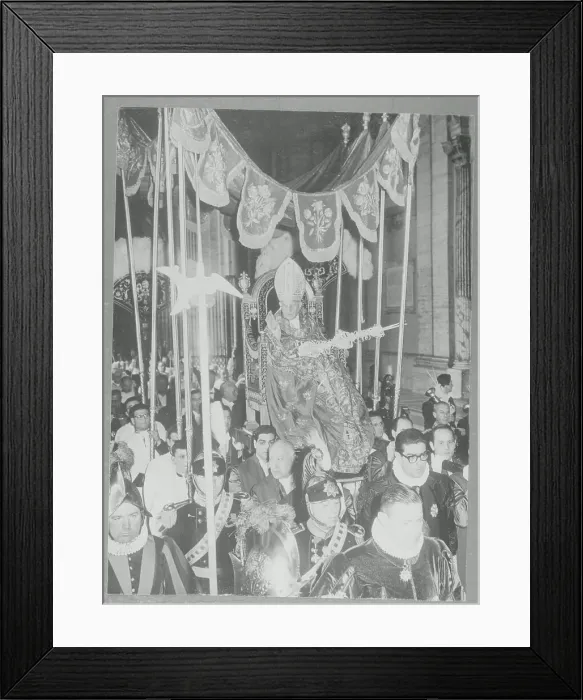 Framed Print : Pope John XXIII Blessing Crowd with Palm in Hand Framed Print : Pope John XXIII Blessing Crowd with Palm in Hand