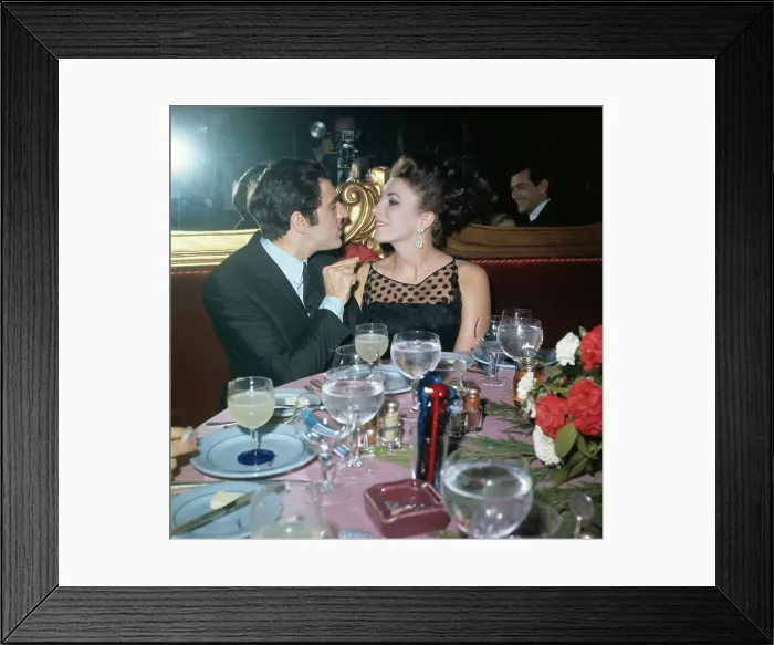 Framed Print : Joan Collins and Husband Anthony Newley Framed Print : Joan Collins and Husband Anthony Newley