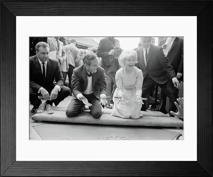 Framed Print : Paul Newman and Joanne Woodward Framed Print : Paul Newman and Joanne Woodward