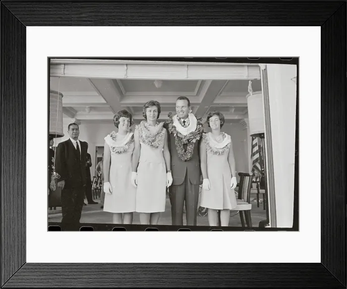 Framed Print : Astronaut Godon Cooper and his Family Framed Print : Astronaut Godon Cooper and his Family