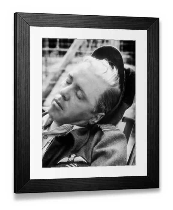 Framed Print : Richard Attenborough Sleeping on the Set Framed Print : Richard Attenborough Sleeping on the Set