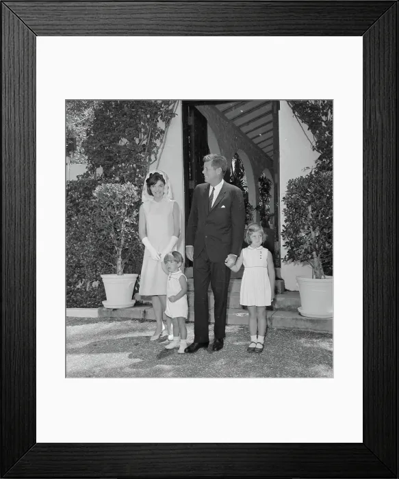 Framed Print : Portrait of John F. Kennedy Posing with His Immediate family Framed Print : Portrait of John F. Kennedy Posing with His Immediate family